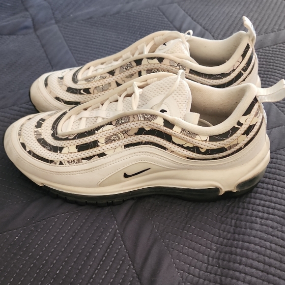Nike Women's Air Max 97 in Black and White - Picture 1 of 6
